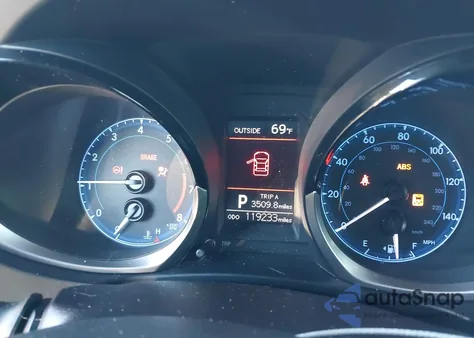 2016 Toyota Corolla S Plus z USA, uszkodzony, nr VIN 2T1BURHE0GC692939